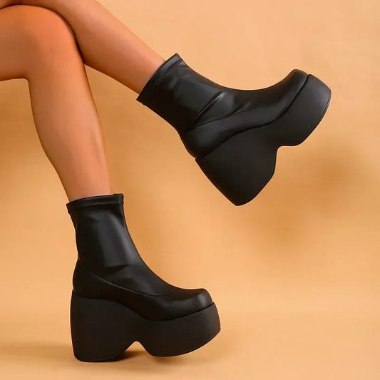 2024 Značka Nový gotický štýl Sexy elegantné Chunky platforma ženy členkové topánky Veľká veľkosť 43 chôdza pohodlné žena topánky platformy